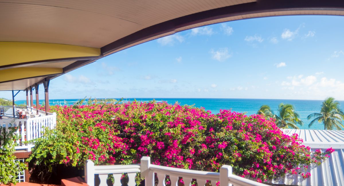 Chambre avec Vue sur la Mer à l'Auberge de la Vieille Tour Hotel 4 étoiles en Guadeloupe 